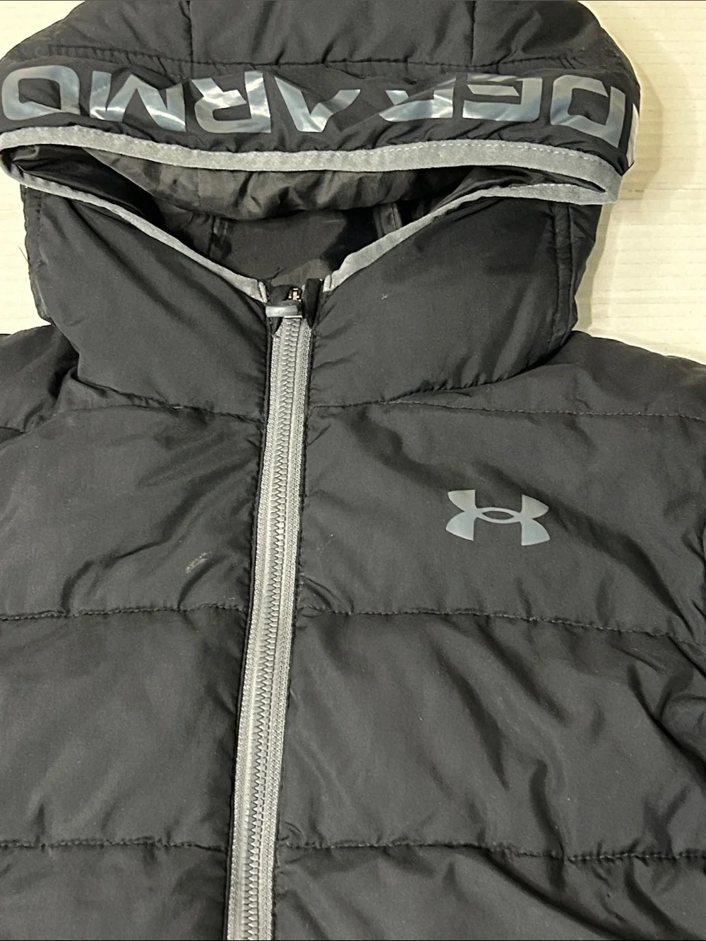 Under Armour YSM Small Boys Black Hooded Puffer Jacket with Gray Trim